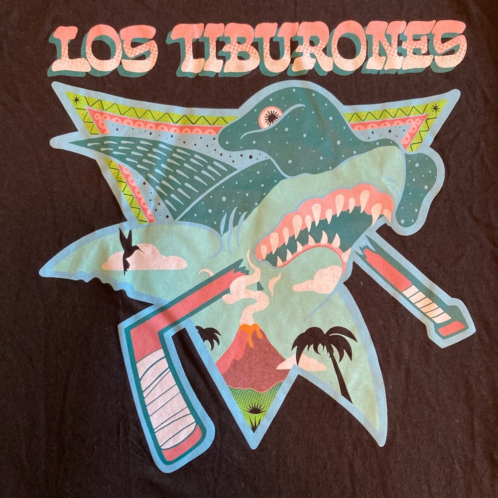 San Jose Sharks • Los Tiburones Graphic Tee • NWOT